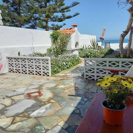 Asteri Traditional Seafront Apartment *