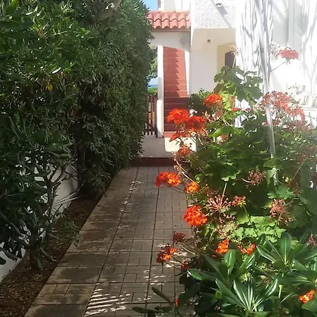 Asteri Traditional Seafront Kokkini Hani